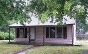 Foto principal - 143 N Pierce St