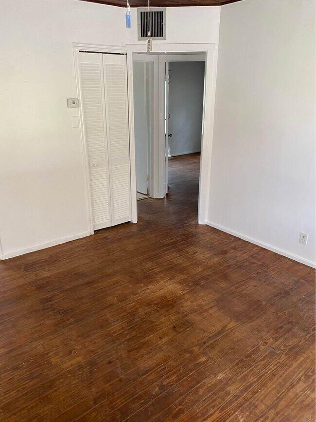 Foto del edificio - 5406 Oleander Ave