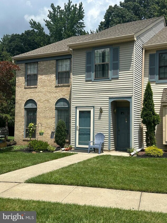 Primary Photo - 158 Wyndham Pl