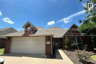 Building Photo - 3800 SW Banbury Dr