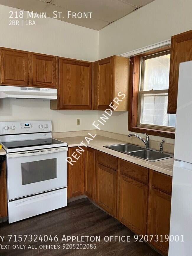 218 E Main St