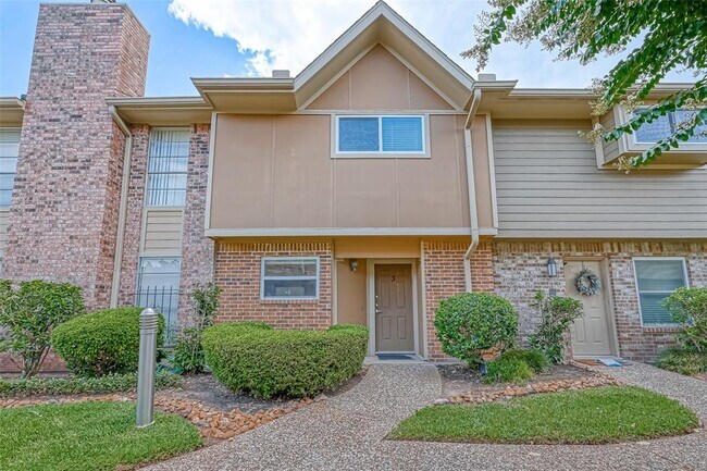 Foto del edificio - 2515 Bering Dr