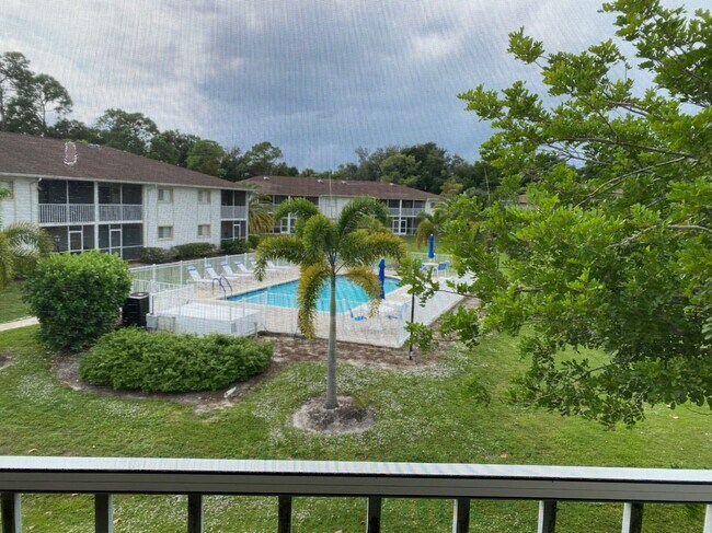 Foto del edificio - 2350 Naples Trace Cir