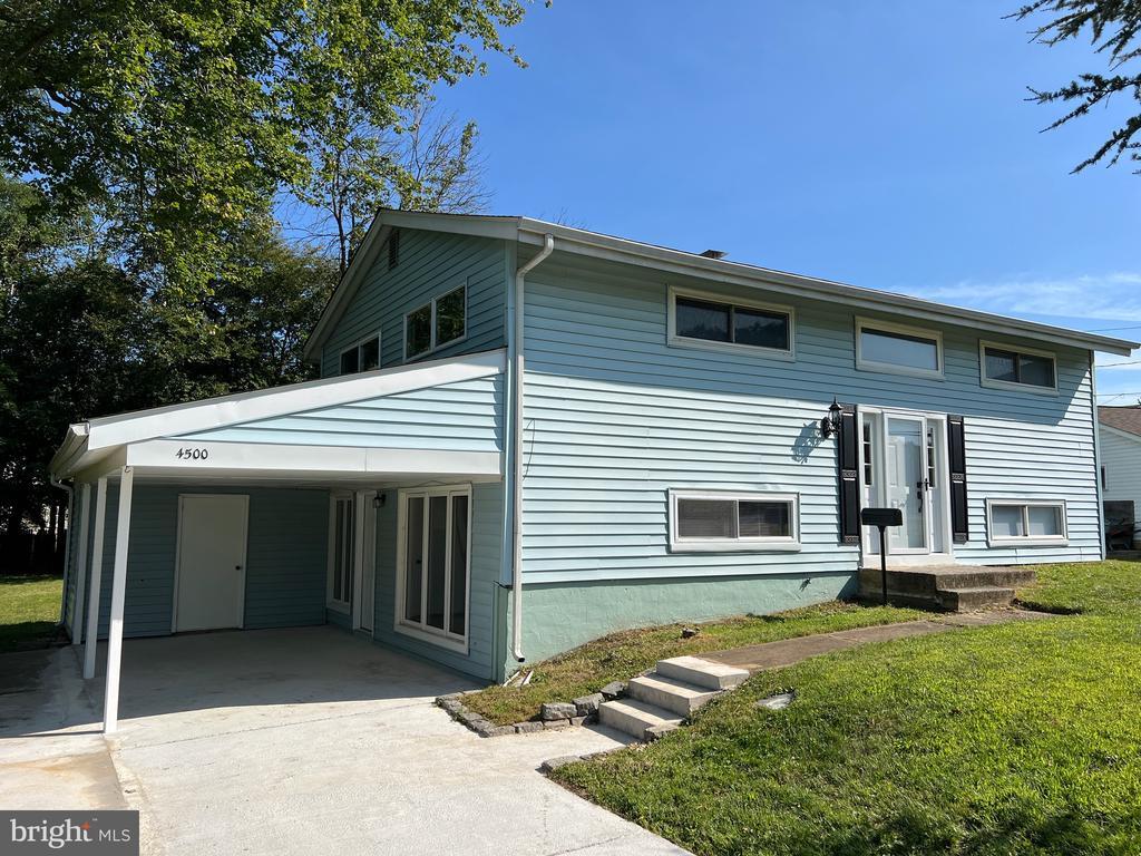 Primary Photo - 4500 Roslyn Dr