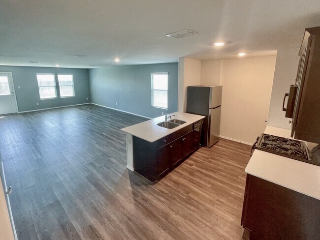 Building Photo - 14332 Cloudview Way