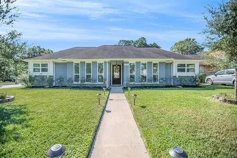 Primary Photo - 5103 Prairie Creek Dr