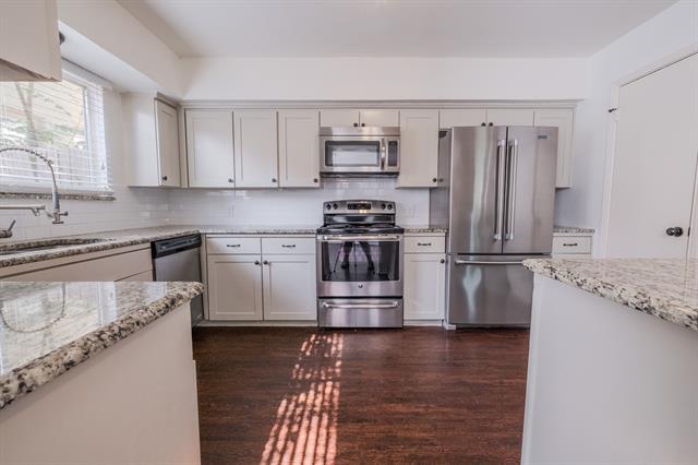 Foto del edificio - 2236 Irwin St