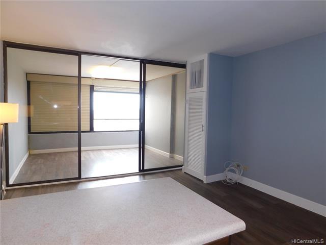 Building Photo - 1717 Mott Smith Dr