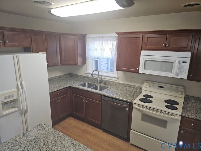 Foto del edificio - 1207 Blue Jay Ln