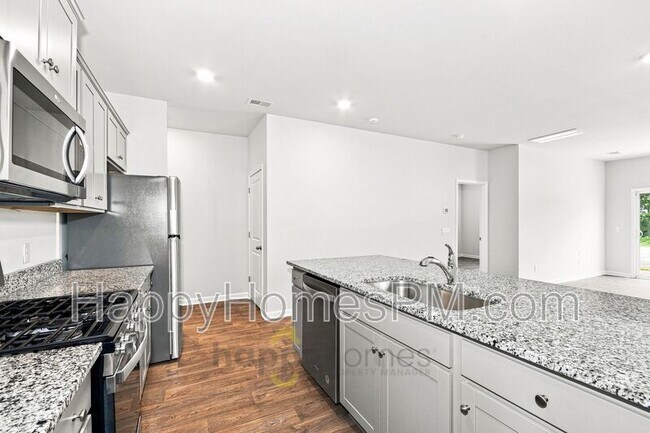Foto del edificio - 644 Ladywood Dr
