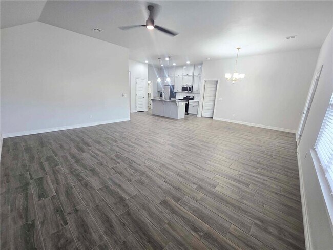 Building Photo - 9221 Anaum Ln