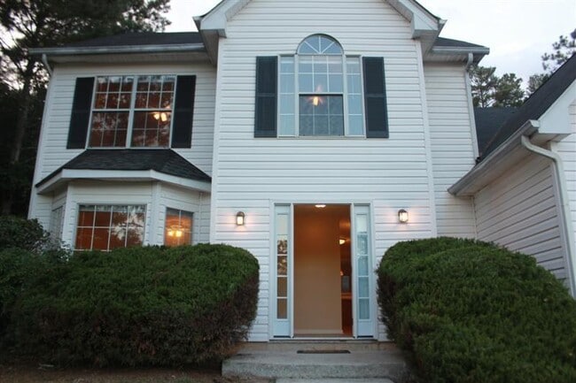 Foto del edificio - 2672 Crestworth Ln