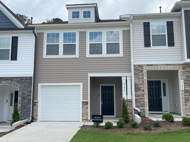 Foto del edificio - 6304 Lady Eliza Ln