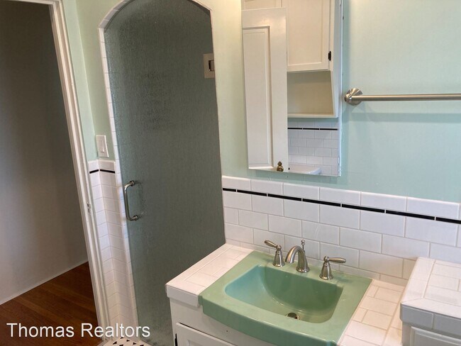 Building Photo - 2 br, 1 bath House - 3386 Upas Street