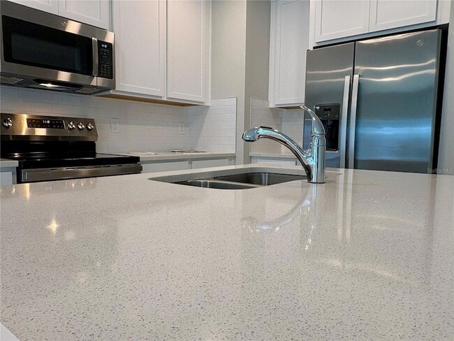 Building Photo - 14941 Harvest St