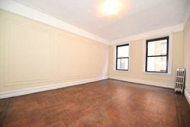 Primary Photo - 2710 Valentine Ave