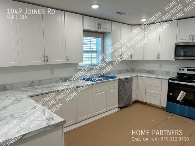 Building Photo - Rent to Own updated home with $14,000 Down...