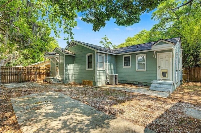 Foto del edificio - 2149 Vermont Ave