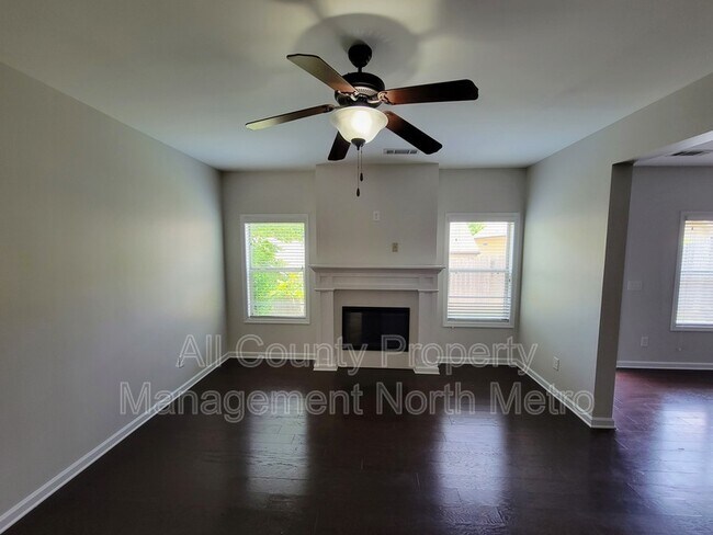 Building Photo - 538 Broughton Dr