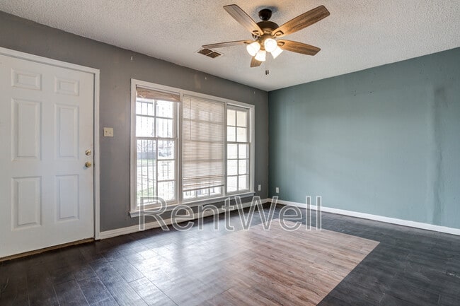 Building Photo - 2506 40th St