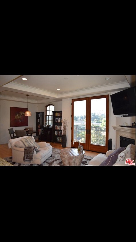 Foto principal - 333 N Hill Ave