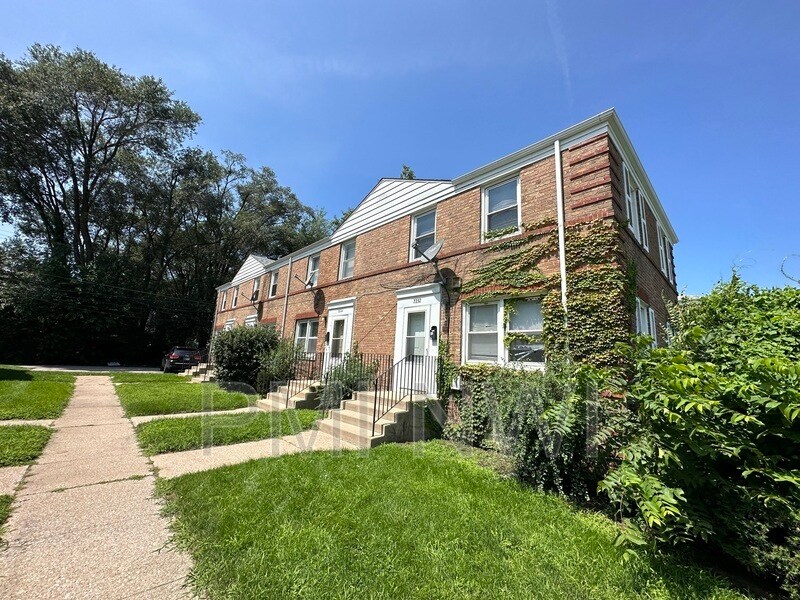 Primary Photo - 7234 Columbia Ave