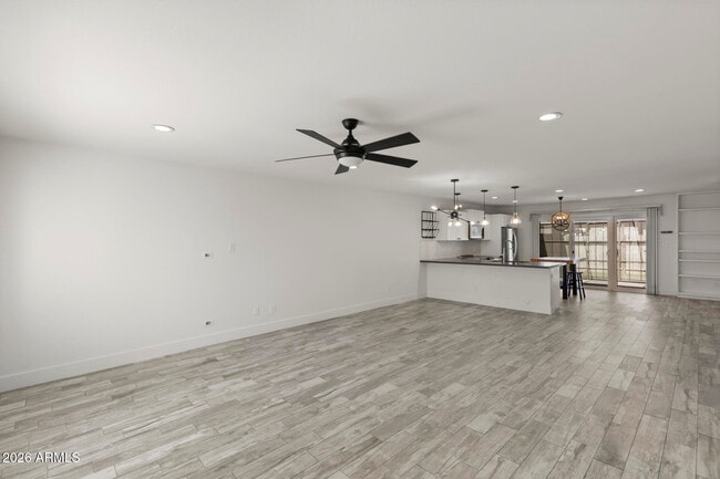 Building Photo - 8348 E Solano Dr