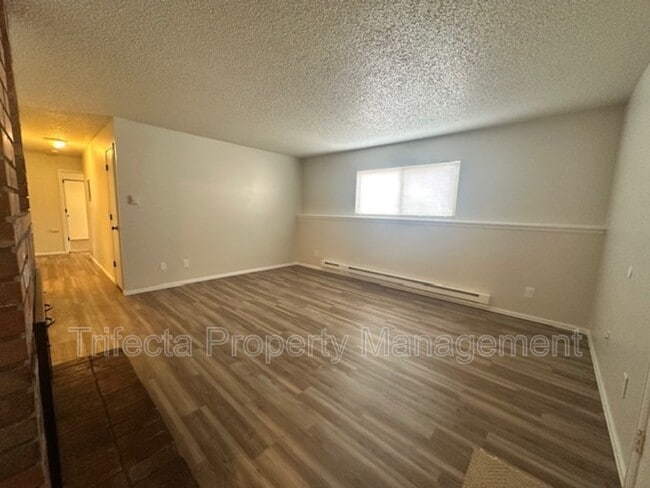 Building Photo - 1644 E Pitkin St