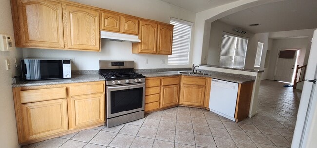 Building Photo - 9294 Eliana Ct