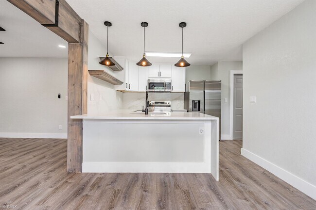 Foto del edificio - 3 br, 1 bath Condo - 186 22nd Avenue North 3