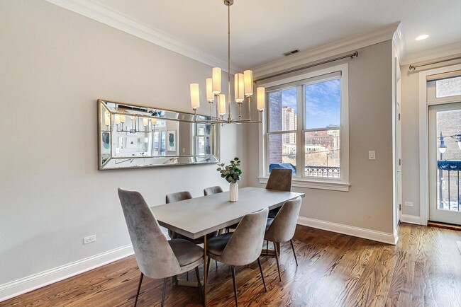 Foto del edificio - 210 N Halsted St