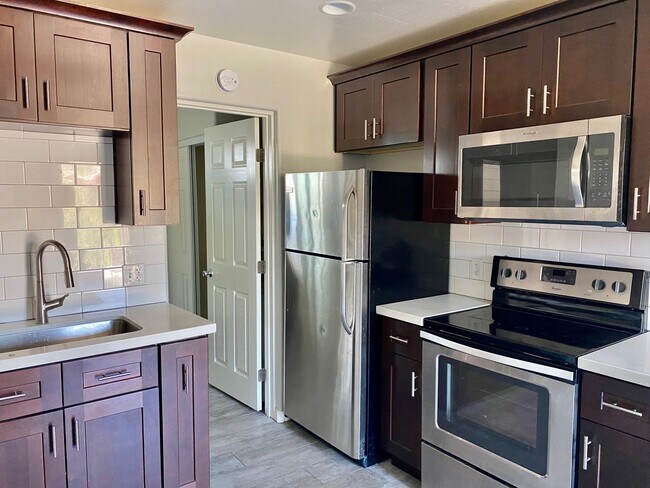 Foto del edificio - 7225 E Belleview St
