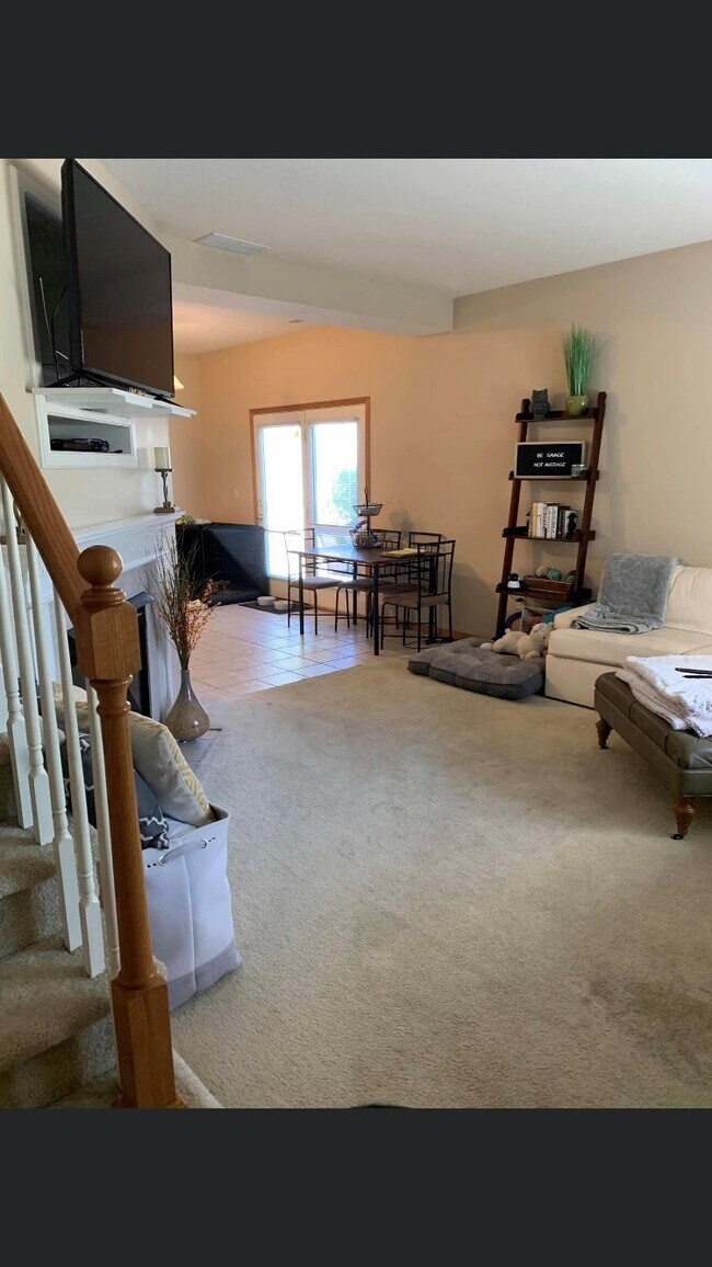 Sala de estar - 2154 Ridgeview Cir