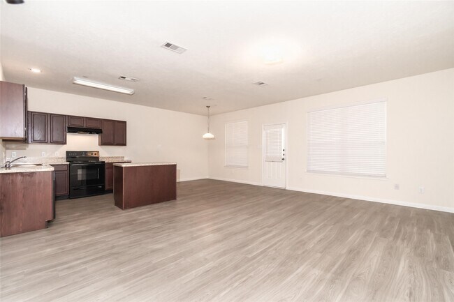 Building Photo - 3967 Lexington Manor Ct