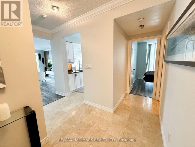 Photo du bâtiment - 100 Promenade Cir