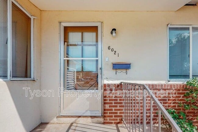 Foto del edificio - 6021 Aspen Ave NE