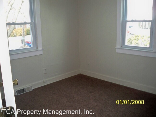 Building Photo - 3 br, 1 bath House - 531 S. Parke Street