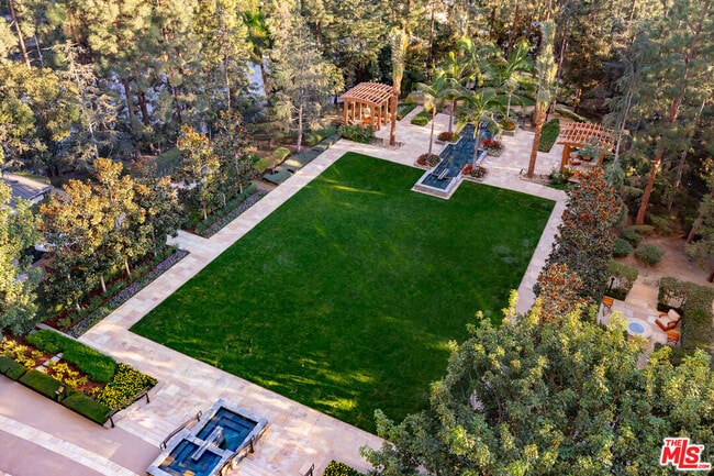 Foto del edificio - 1 W Century Dr