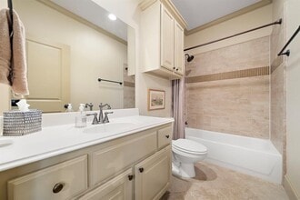 Building Photo - 1308 Lake Pointe Pkwy