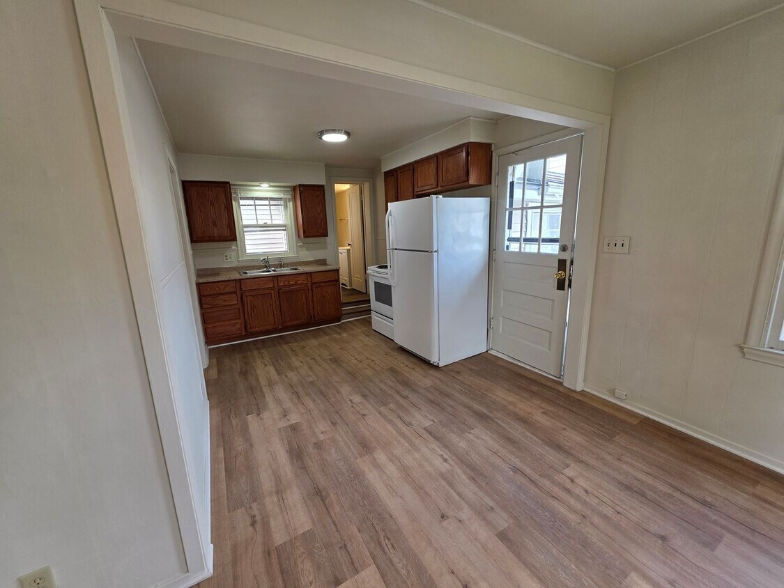 Foto principal - 807 W Packard St