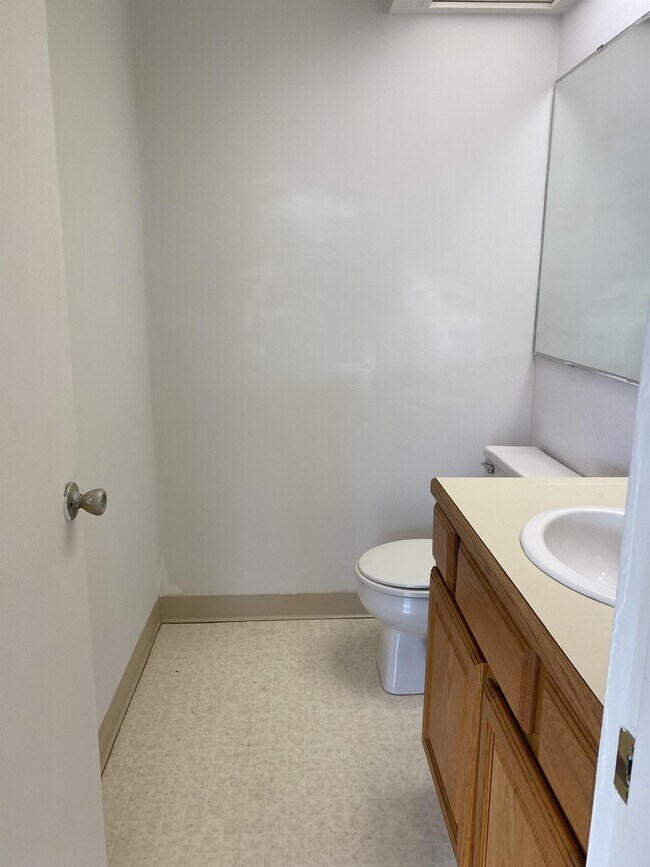 Foto del edificio - 4695 NE Windward Pl