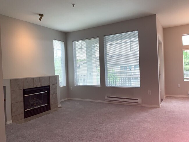 Building Photo - Charming 2Bed, 2Bath Condo in Auburn WA