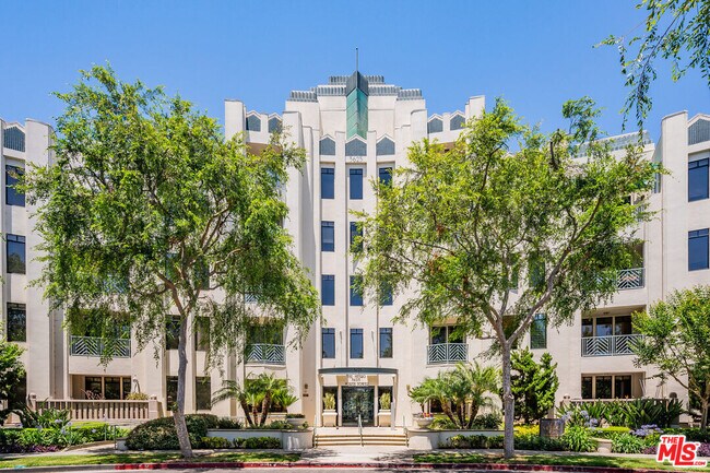 Foto del edificio - 5625 Crescent Park E