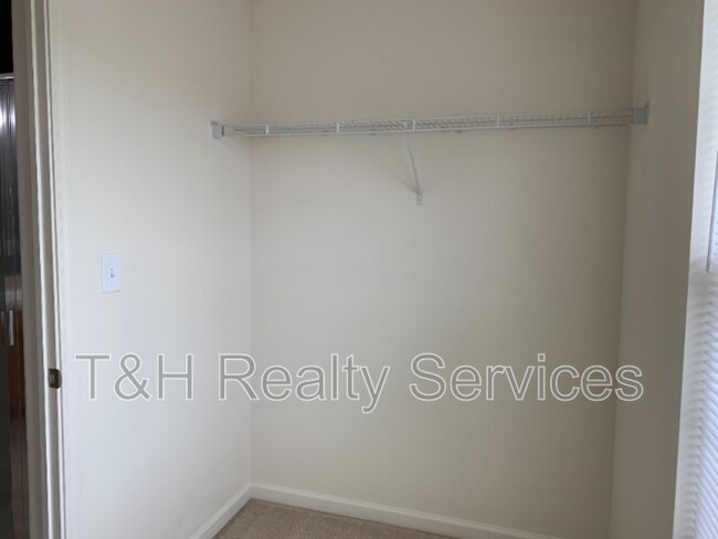 Foto del edificio - 813 Aerostar Court