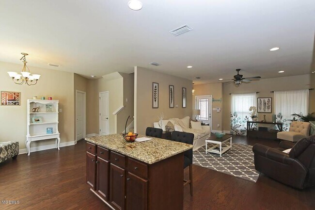 Building Photo - 10344 Sweet Bay Dr