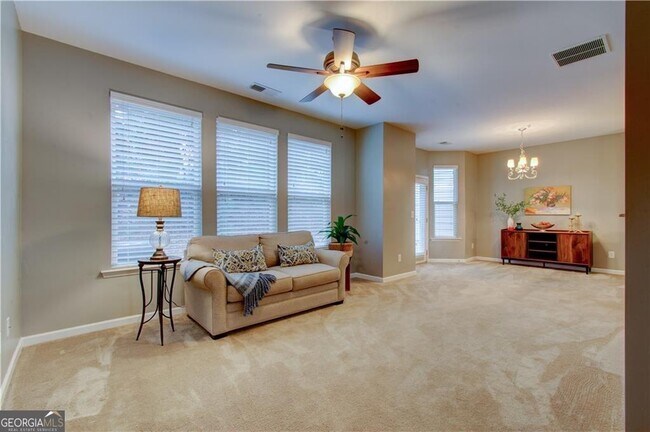 Foto del edificio - 331 Oakview Way