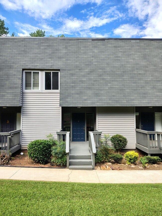 Foto del edificio - 301 Harbor Heights Dr