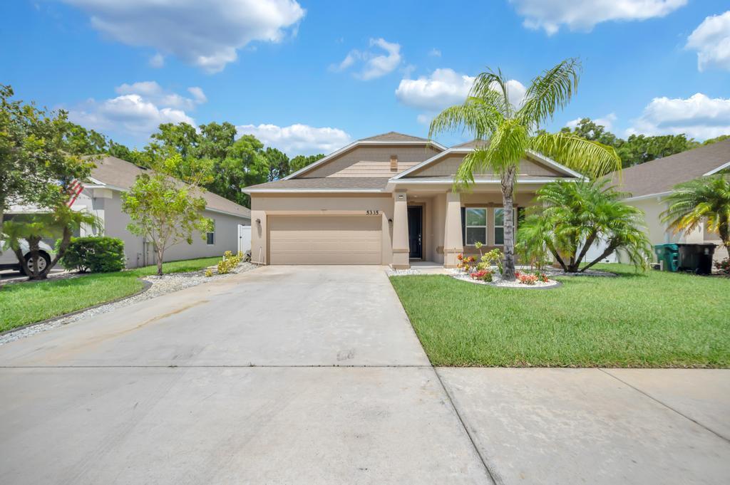 Primary Photo - 5335 NW Wisk Fern Cir