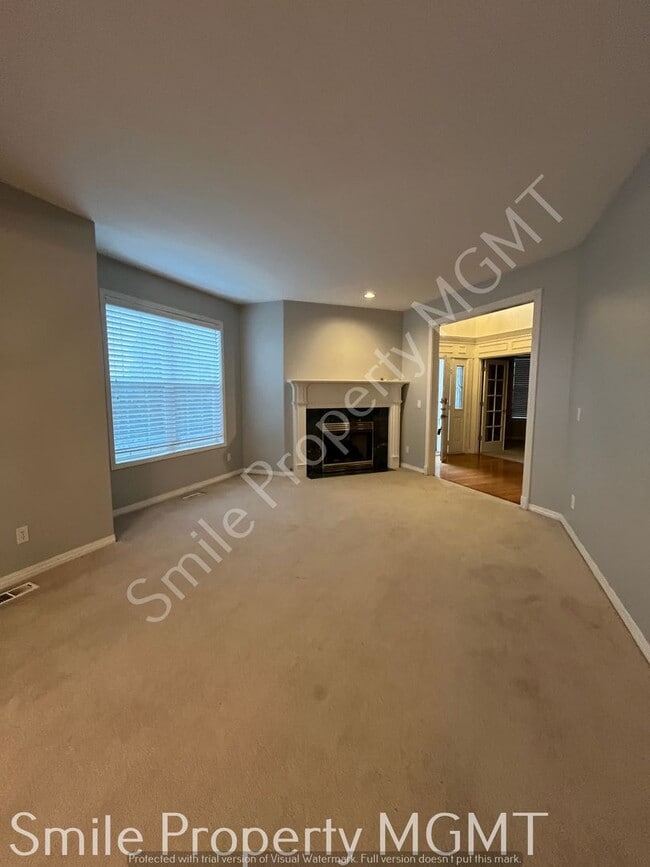 Building Photo - single house