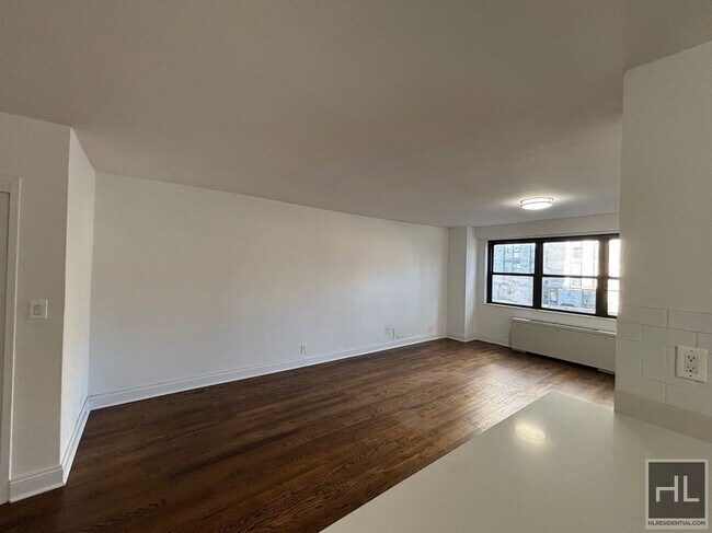 Building Photo - East 89th STREET